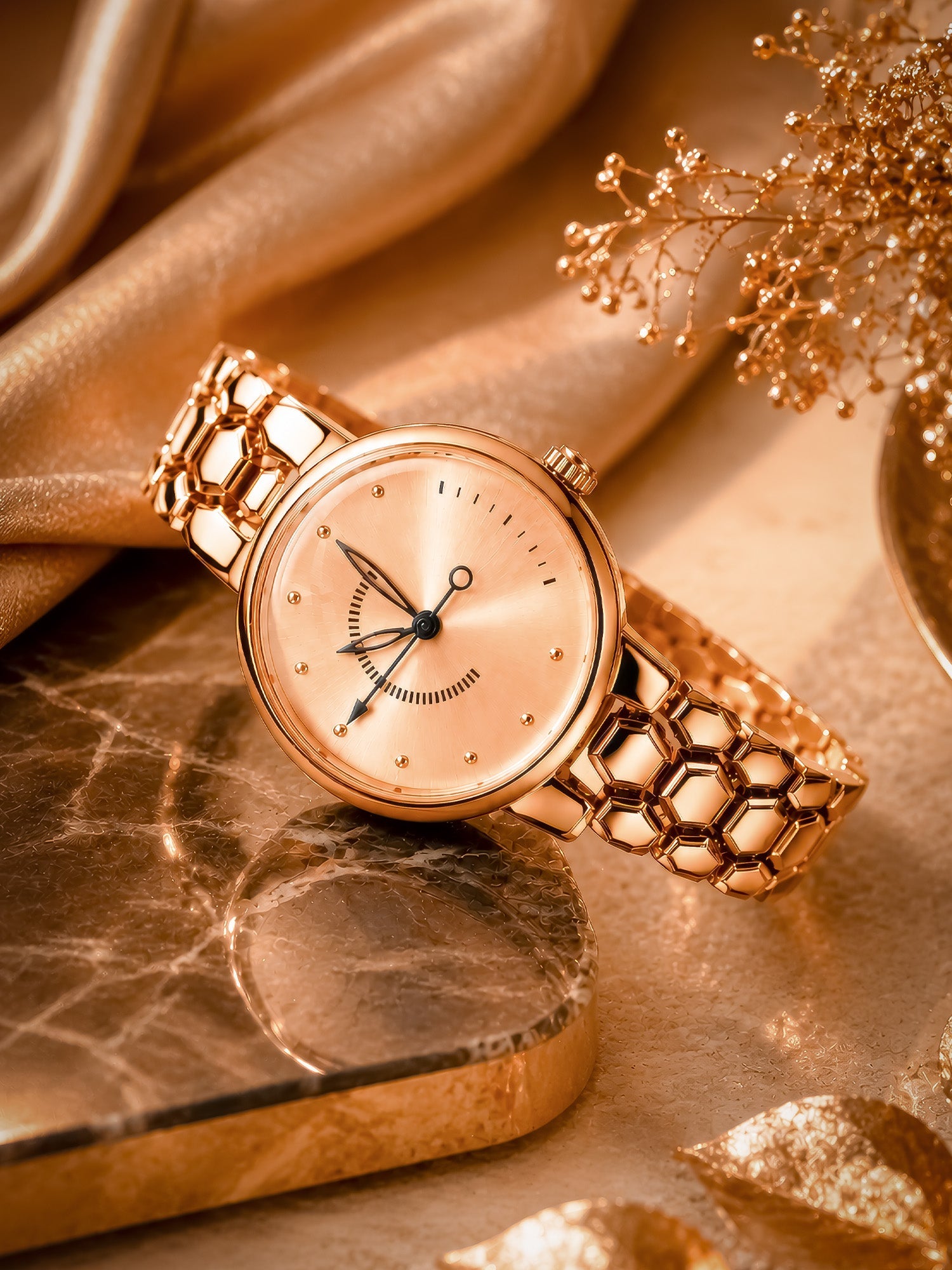 LOOKHAA Women Elegant Rose Gold Toned Bracelet Style Analog Watch lookhaa