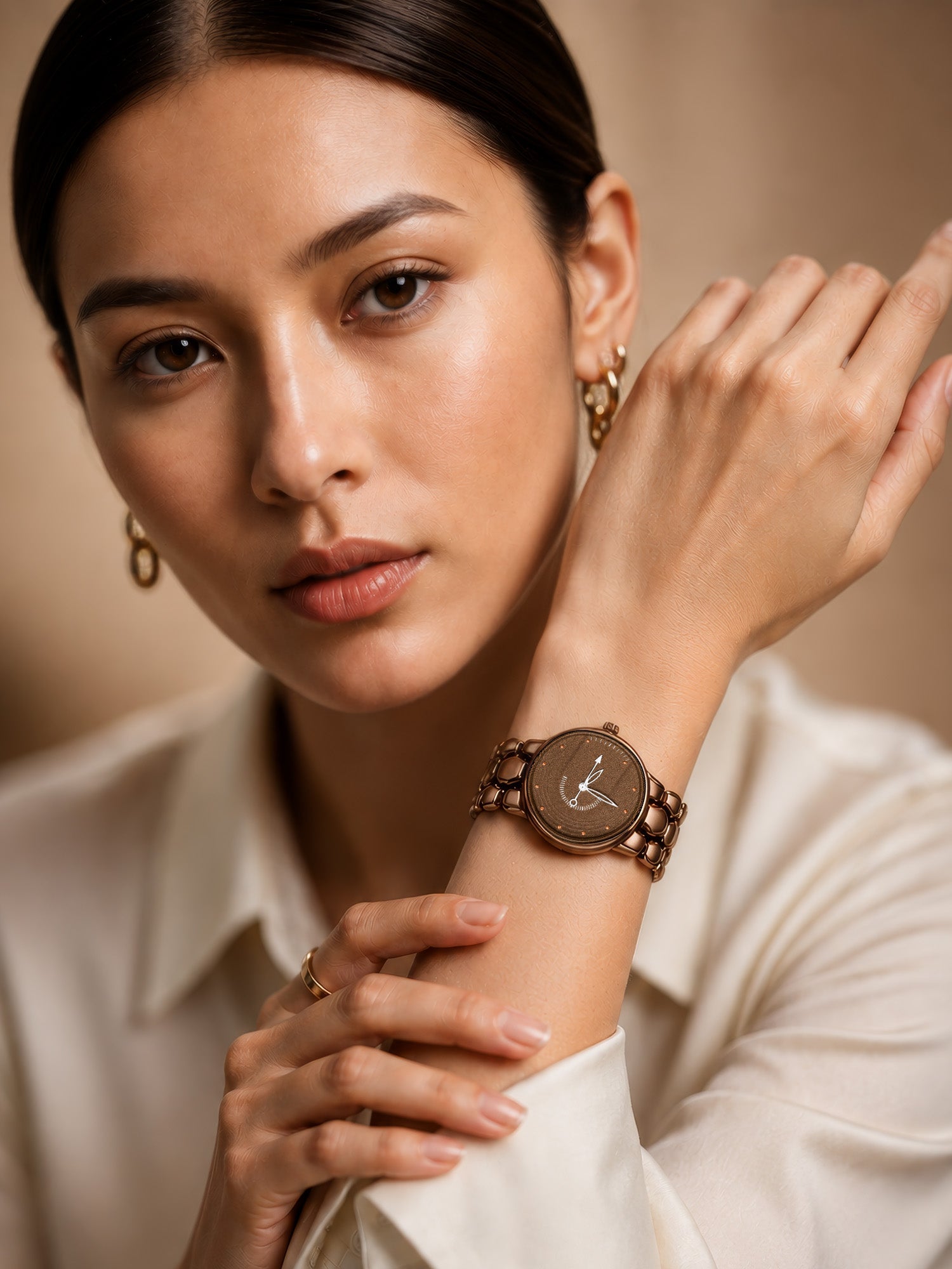LOOKHAA Women Elegant Brown Toned Bracelet Style Analog Watch lookhaa